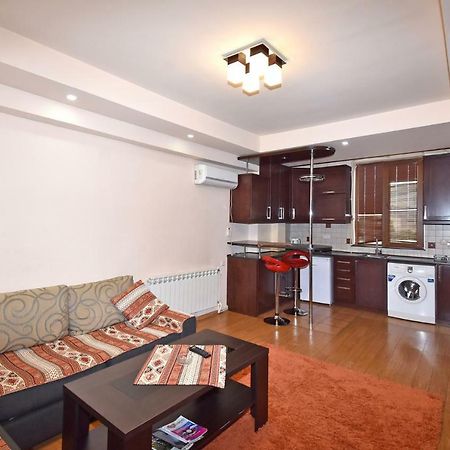 Apartments In Center Of Yerevan,Koghbatsi 1A Street Bagian luar foto