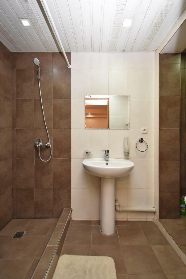 Apartments In Center Of Yerevan,Koghbatsi 1A Street Bagian luar foto